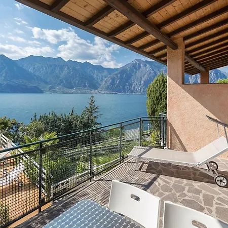 Zwei-zimmer-wohnung Mit Seeblick- Grill Und Gemeinschaftspool By Interhome Daire
