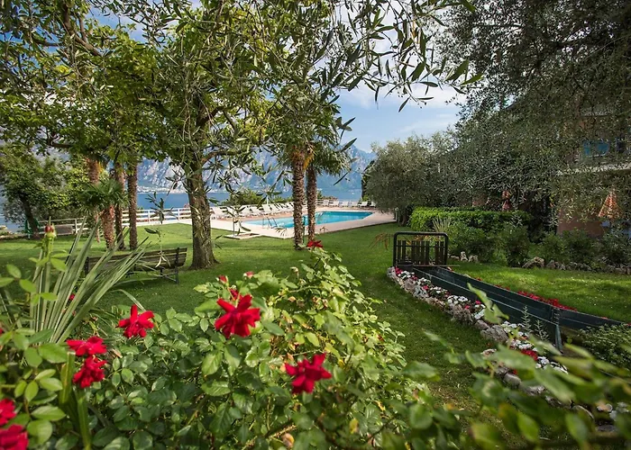 Zwei-zimmer-wohnung Mit Seeblick- Grill Und Gemeinschaftspool By Interhome Malcesine