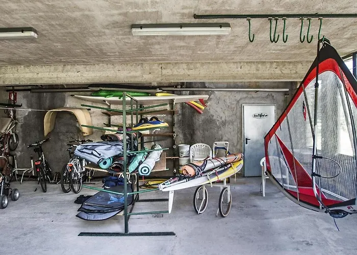 Zwei-zimmer-wohnung Mit Seeblick- Grill Und Gemeinschaftspool By Interhome Malcesine