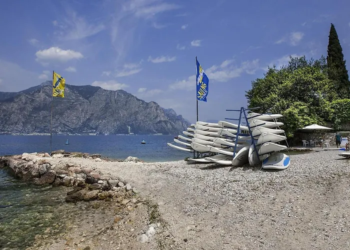 Zwei-zimmer-wohnung Mit Seeblick- Grill Und Gemeinschaftspool By Interhome Apartamento *