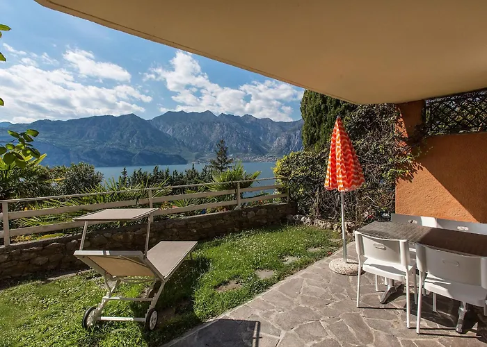Zwei-zimmer-wohnung Mit Seeblick- Grill Und Gemeinschaftspool By Interhome * Malcesine