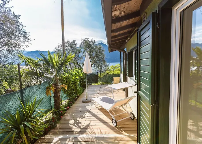 Apartamento Zwei-zimmer-wohnung Mit Seeblick- Grill Und Gemeinschaftspool By Interhome *