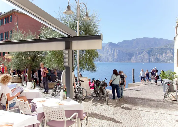 Apartamento Zwei-zimmer-wohnung Mit Seeblick- Grill Und Gemeinschaftspool By Interhome